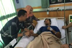 Menpora Ajak Masyarakat Doakan Kurnia Sandy