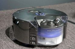Ini Robot Vacuum Diklaim Terpintar di Dunia