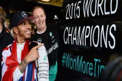Gelar Juara Buat Hamilton Sulit Bicara