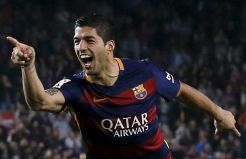 Tiga Gol Luis Suarez Selamatkan Muka Barcelona