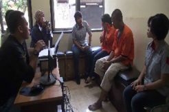 Ingin Kaya, Ibu Berikan Puterinya untuk Digauli Ayah Tiri