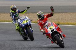Pembalap Ducati Tegaskan Dukung Rossi