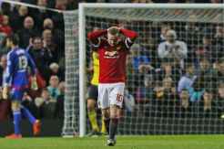 United Tersingkir, Van Gaal Kecam Penyerangnya