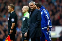 Catatan Perang Mourinho Lawan Wasit di Liga Inggris