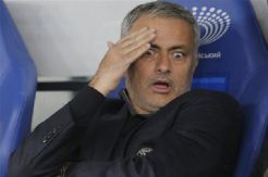 Mourinho Punya 1000 Alasan Ladeni Rumor Pemecatan