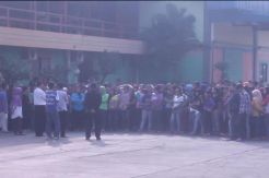 Gaji Bulanan Ditukar Jaket, Buruh PT Texvia Cipeundeuy Demo