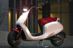 Skuter Listrik AppScooter Bisa Beroperasi dengan Smartphone