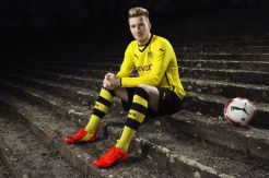 Reus Jadi Pemain Barcelona di PlayStation
