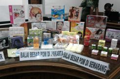 Bahan Berbahaya Kosmetik Ilegal Picu Iritasi Hingga Kanker