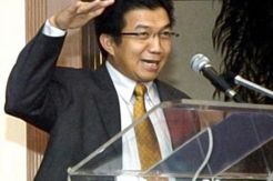 Muliaman Curhat ke JK, Pasar Saham Dikuasai Asing