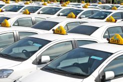 Express Ganti 1.500 Taksi Sedan Jadi MPV