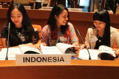 3 Mahasiswa Budi Luhur Hadiri Sidang UNESCAP di Bangkok