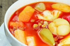 Resep Camilan Sehat-Segar: Asinan Buah INACO ala Chef Ucu Sawitri