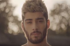 Zayn Malik Pamerkan Lagu Solo Perdana, Befour