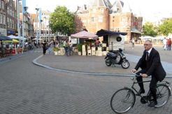 Cycling To The Office, City Government Dare Pay Rp 8,8 Million