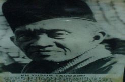 KH Yusuf Tauziri, Pendiri Laskar Darussalam Penentang Kartosoewirjo