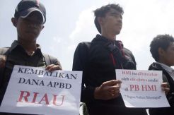 Biaya Bus Tak Dibayar Panitia, Puluhan Peserta Kongres HMI Marah