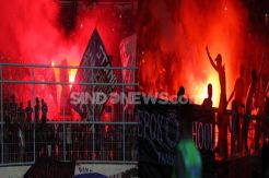 Persija Ultah, The Jak dan Aremania Adu Heboh