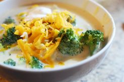 Resep Sehat Hari ini: Sup Krim Brokoli Kentang Keju