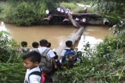 Perjuangan Siswa di Aceh Singkil Menuju Sekolah