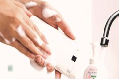 Let Clean Wash Your Smartphone