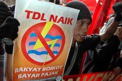 Penyesuaian Tarif Listrik Tak Bisa Seperti Pertamax