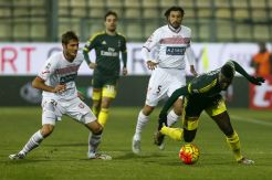 Carpi Sukses Hambat Milan Naik ke Papan Atas