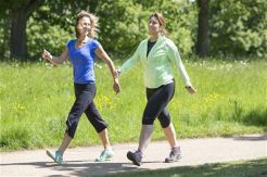 Jalan Kaki Bantu Turunkan Berat Badan