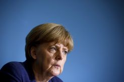 Time Nobatkan Merkel...