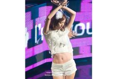 Wow! Foto Perut Yoona SNSD Jadi Koleksi Fans