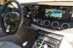 Mercedes E-Class 2016 Hadir dengan Analog Dials