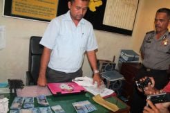 Kakak Adik Edarkan Uang Palsu