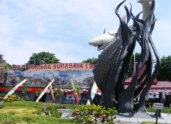 Surabaya Zoo Guess The Suspect is Indonesia People Too