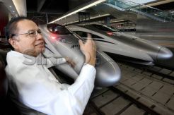 Rizal Ramli: Kereta Cepat Jakarta-Surabaya Belum Serius