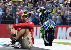 Valentino Rossi Pembalap Terbaik 2015 versi Crash