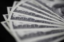USD Rentan Turun Jelang Liburan Natal