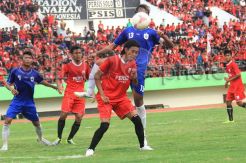 Panpel Takut Rugi, Persis Solo Pun Dicoret
