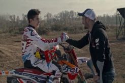Video Backflips Marquez...