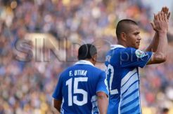 Penyerang Persib Puji Bek Arema Asal Kamerun