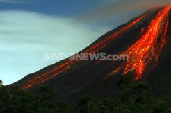 Gunung Egon Bergejolak,...