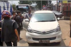 Pencuri Lolos dari Kejaran setelah Tebar Uang Rp2 Juta di Jalan