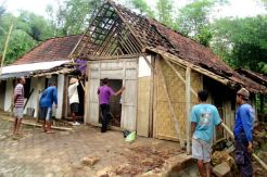 Puting Beliung Rusak Puluhan Rumah di Gunungkidul