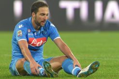 Susunan Pemain Napoli...