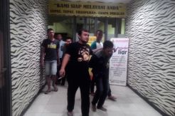 Pacar Tikam Kekasih Hingga Usus Terburai