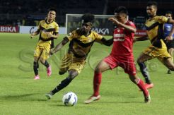 Yanto Basna Rebut Gelar...