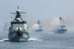 Iran Usir Kapal Perang AS di Selat Hormuz
