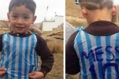 Penggemar Messi Berkaus Kantung Plastik itu Akhirnya Ditemukan