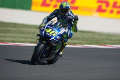 Rossi Sukses Asapi Lorenzo dan Marquez di Sepang