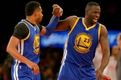 Warriors Bekuk Knicks, Green Cetak Rekor