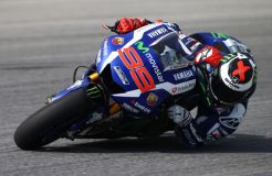 Lorenzo Terjatuh di Lap Kelima